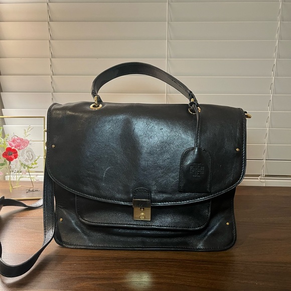 Tory Burch Handbags - Tory Burch Priscilla Satchel